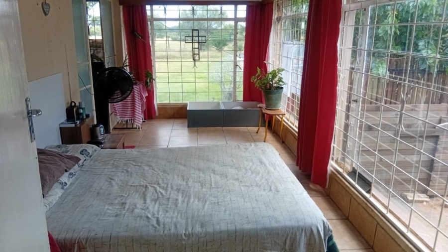 4 Bedroom Property for Sale in Roodewal Free State